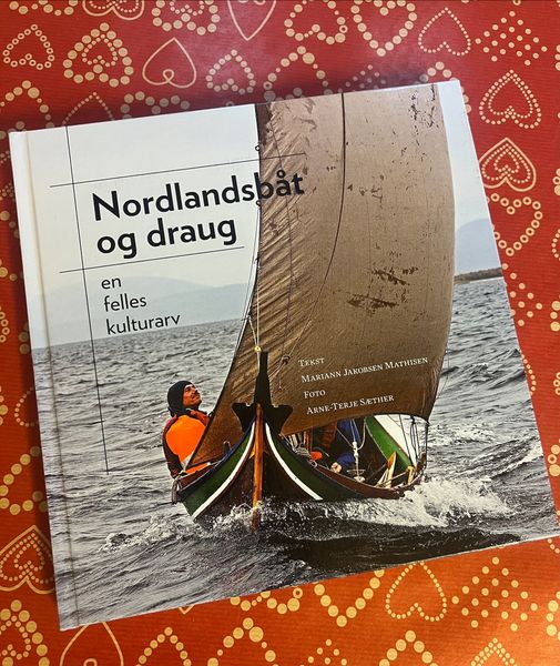 Hovedbilde Nordlandsbåt og draug 